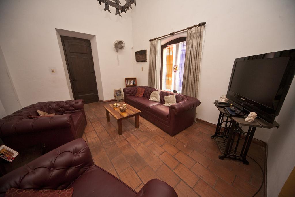 Black Cat Hostel Asuncion Exterior photo